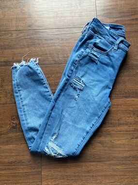American Eagle Distressed High Rise Jeggings